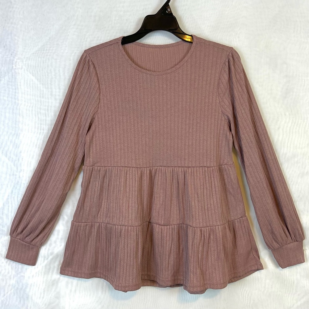 New Woman’s Long Sleeve Tiered Mauve Ponk Top / Small